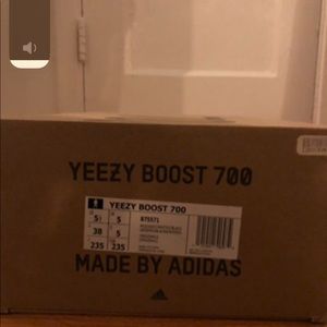 Yezzy Boost 700 Empty Box 51/2